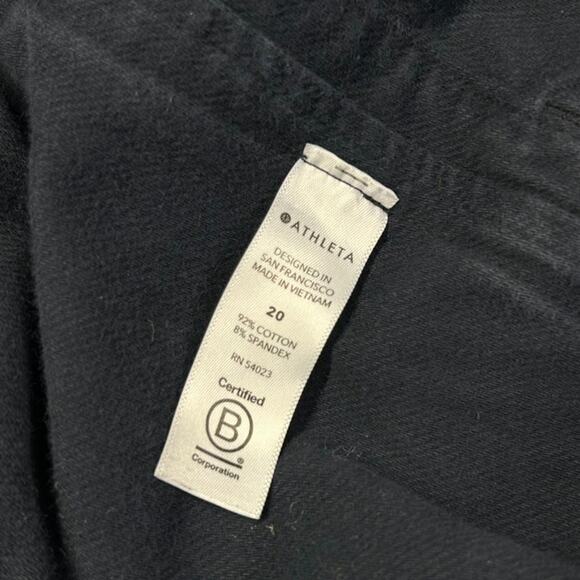 2 Pair Athleta 4" Shorts Womens 20 Cabo Linen Blue & Camo Farallon Short Black - Picture 5 of 16